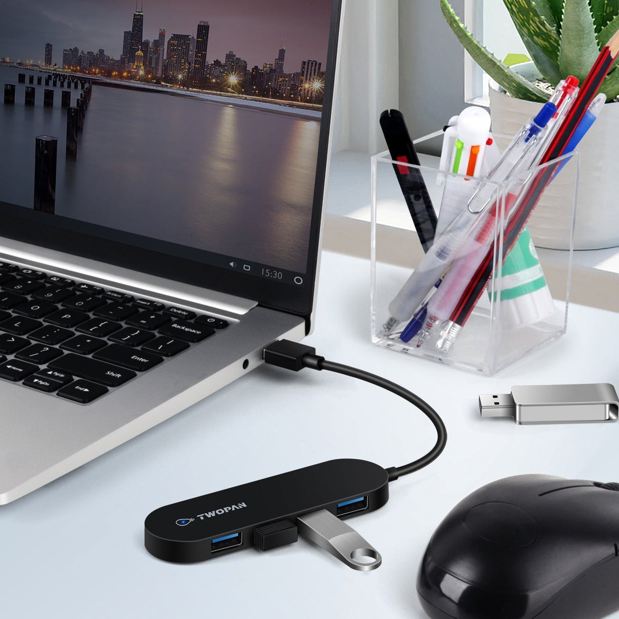 Twopan 4 - Port USB 3.0 Hub – Ultra - Slim Multiport Adapter for Laptop, Desktop, Mac, Surface Pro, XPS - Twopan SSD
